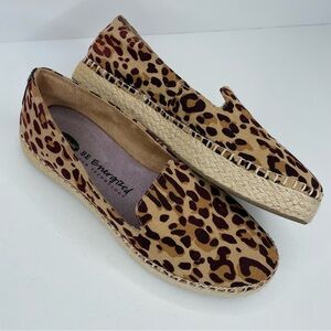 Dr. Scholl's Women Find Me Leopard Print Espadrille Size 8 Loafer Brown/Burgundy